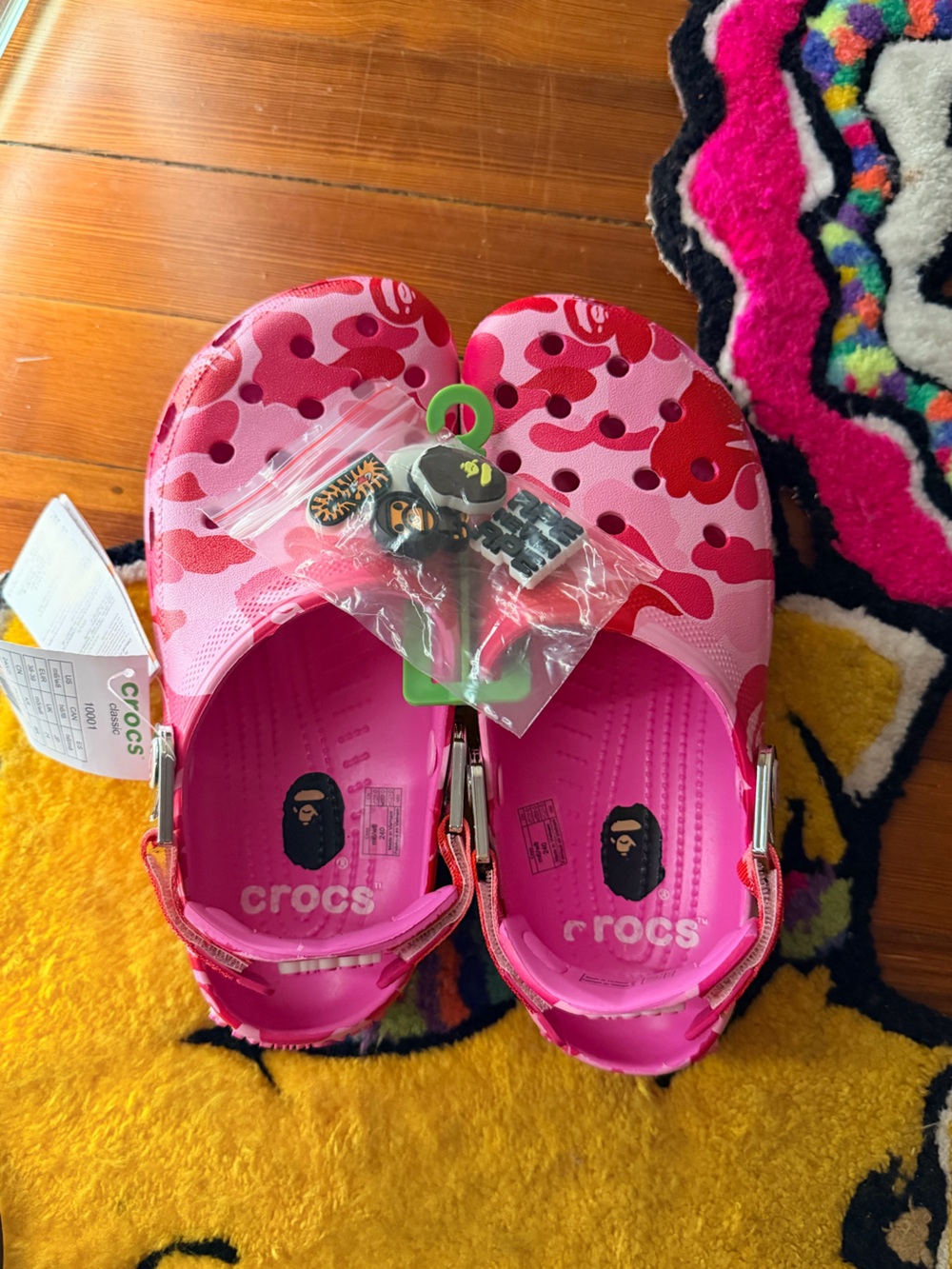 CROCS Womens size 8 Pink Camo Bape crocs